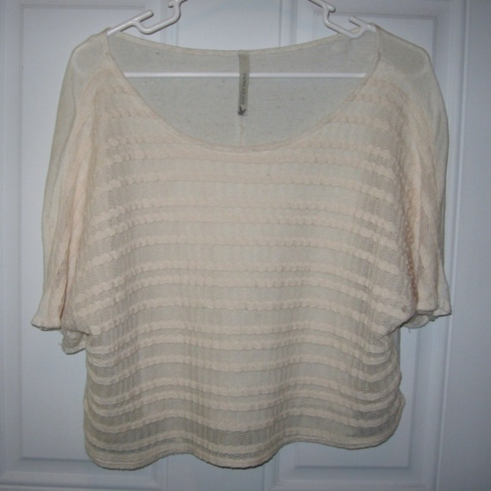 Paper Crane Anthropologie Women's Medium Ivory Creme‎  Top